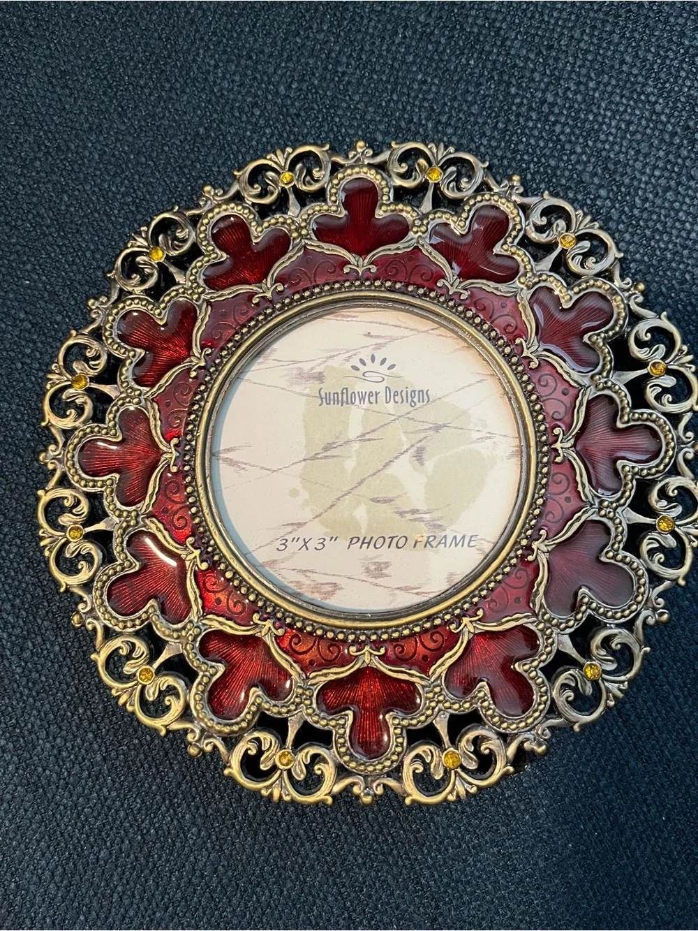 Round Decorative Red and Gold Photo Frame - Picture 2 of 3